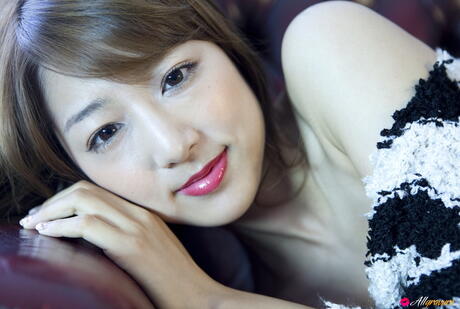 Perfect Japanese babe Moyoko Sasaki strips and shows her hot body outdoors